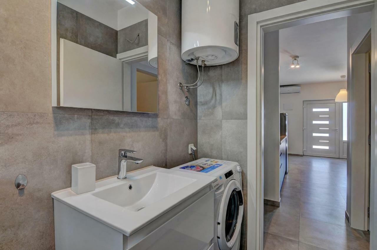 Apartman D Póla Kültér fotó